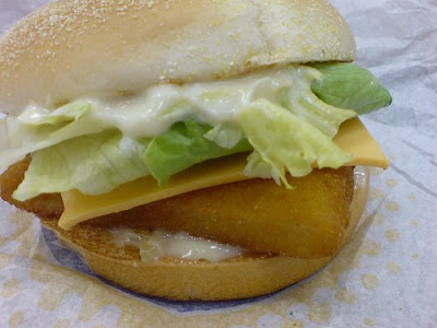An attractive view of delicious Fish Burger 