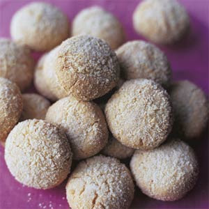 Butter Almond Cookies