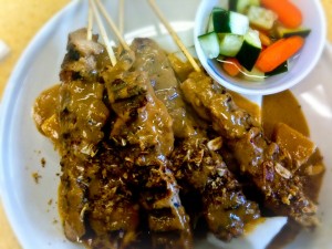 chicken-satay-with-peanut-sauce