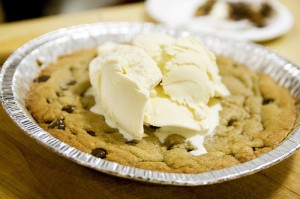 Chocolate Chip Pizookie Cookie